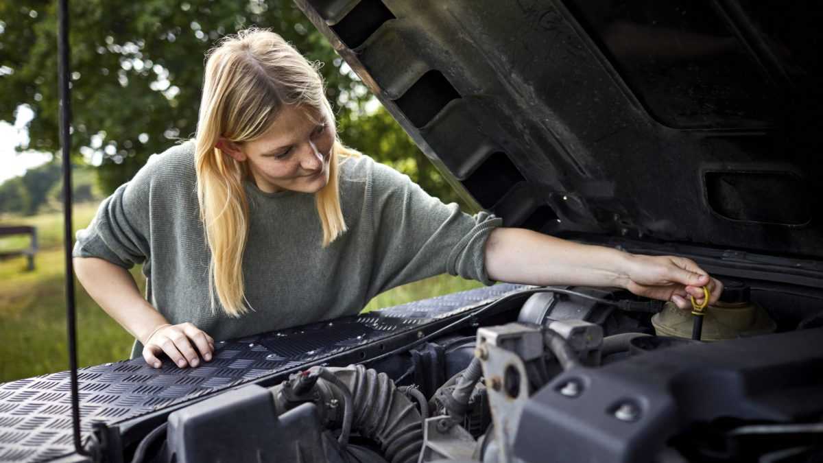 Best Car Maintenance Checklist to Avoid Breakdowns