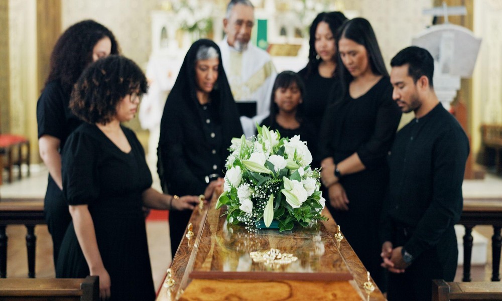 How Advanced Funeral Planning Eases the Burden for Your Loved Ones